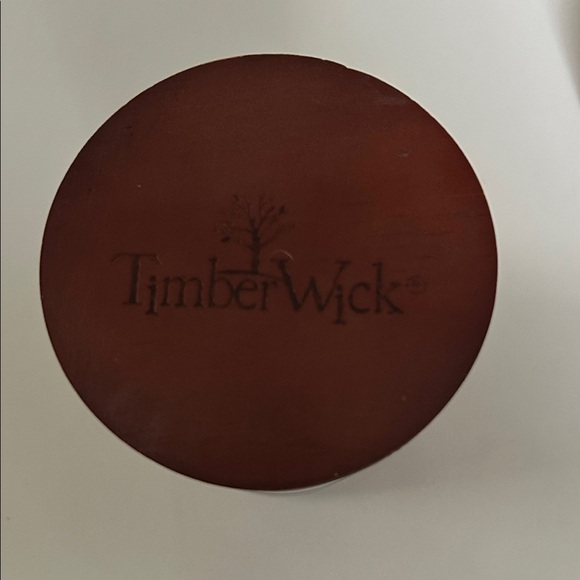 Used Red Cinnamon Wreath Candle - Picture 2 of 4